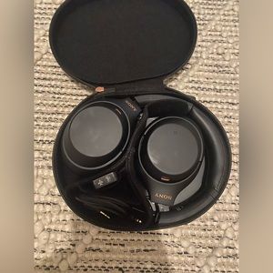 Sony WH-1000XM4 headphones